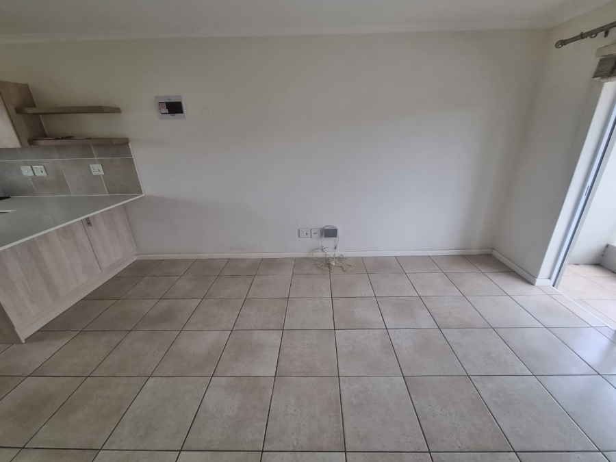 To Let 2 Bedroom Property for Rent in Wetton Western Cape